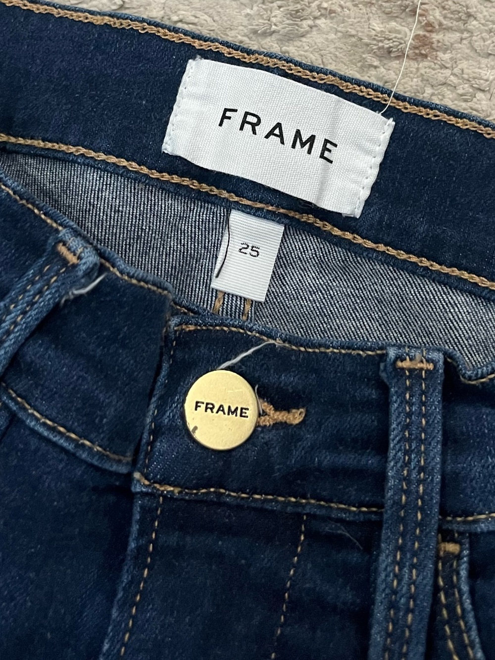 Frame Le High Straight Jeans - Cobbert Rips - Picture 7 of 9